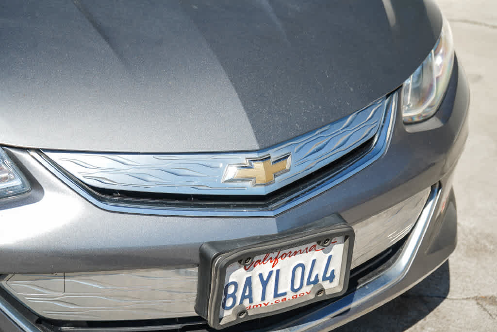 Used 2018 Chevrolet Volt LT FWD image 5