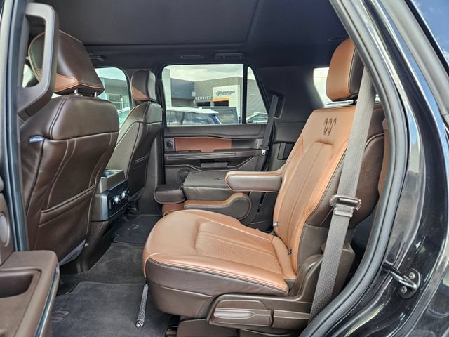 Used 2024 Ford Expedition King Ranch RWD image 6