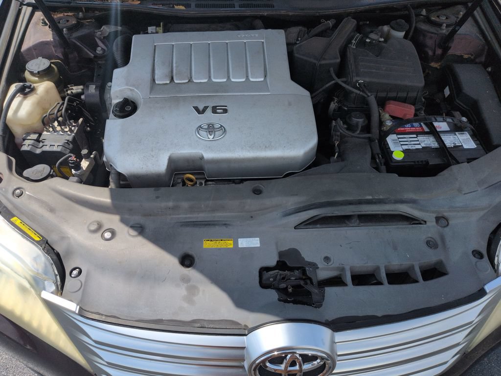 Used 2011 Toyota Avalon Limited FWD image 23