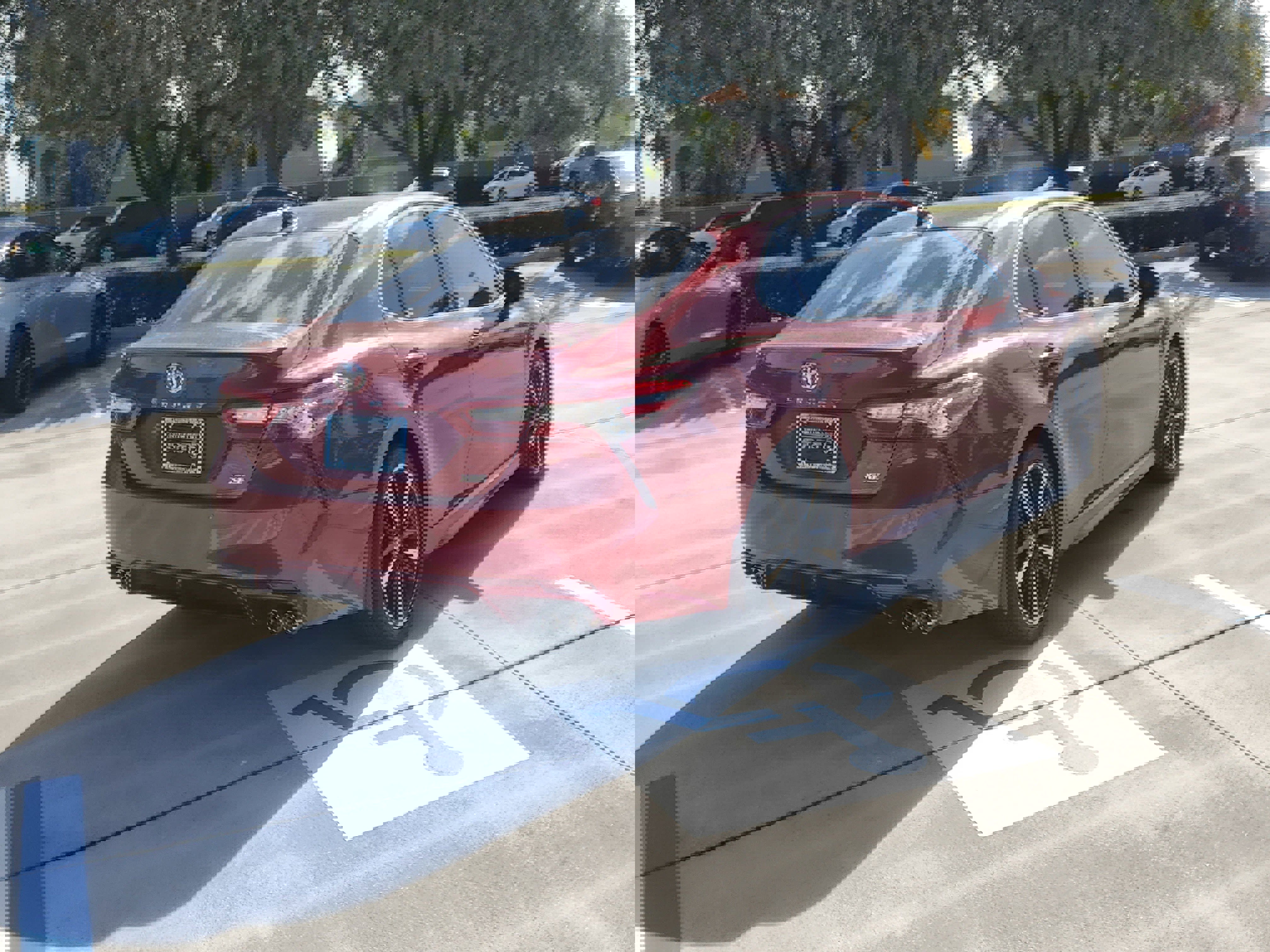 Used 2018 Toyota Camry XSE w/ Driver Assist Package image 10