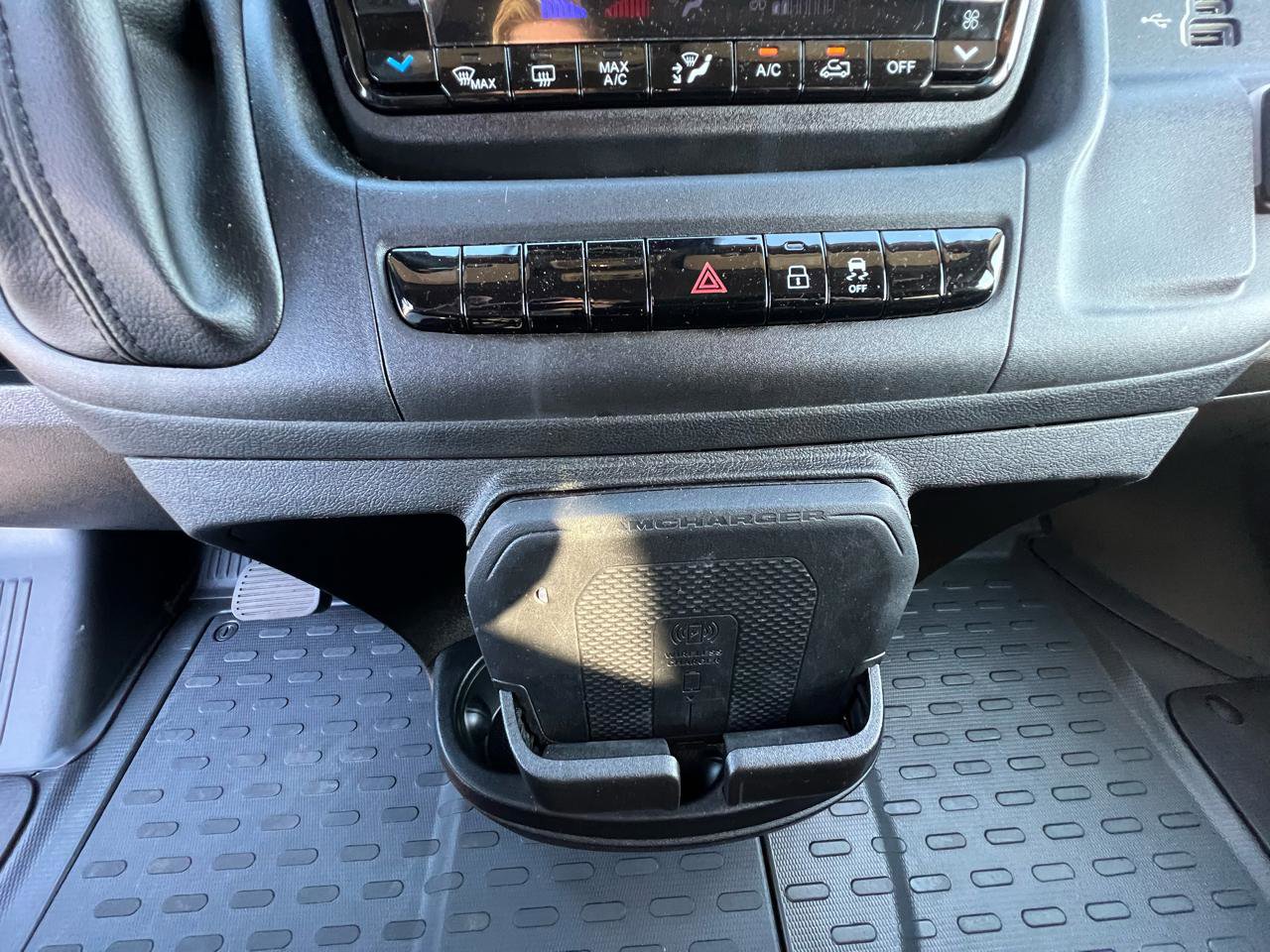 Used 2023 RAM ProMaster 3500 w/ Premium Convenience Group B image 25