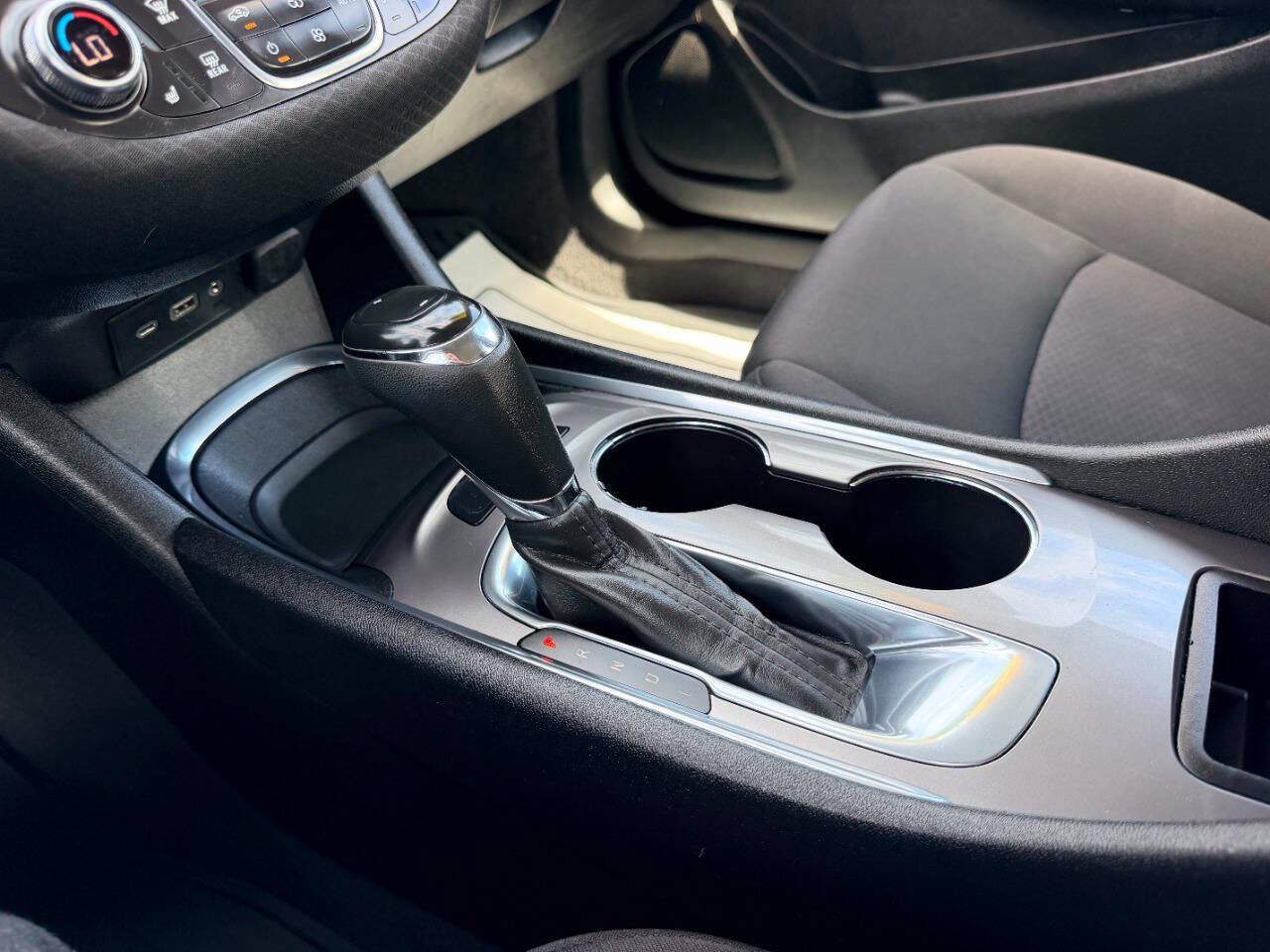 Used 2019 Chevrolet Malibu LT FWD image 41