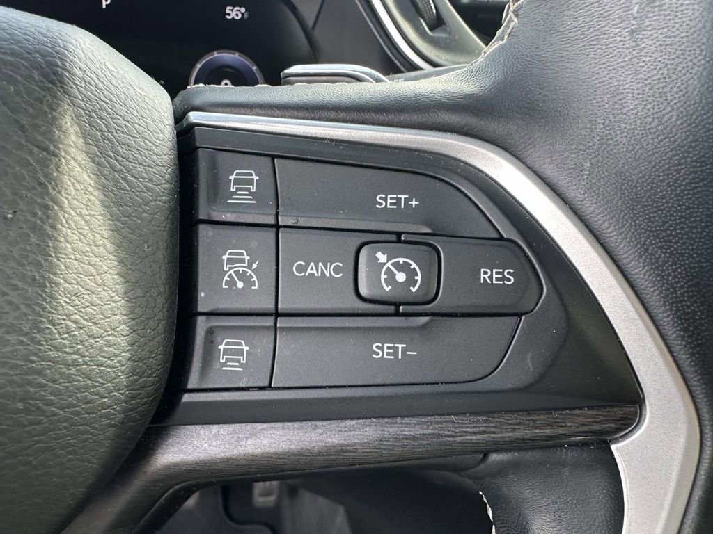 Used 2022 Jeep Grand Cherokee L Limited image 36