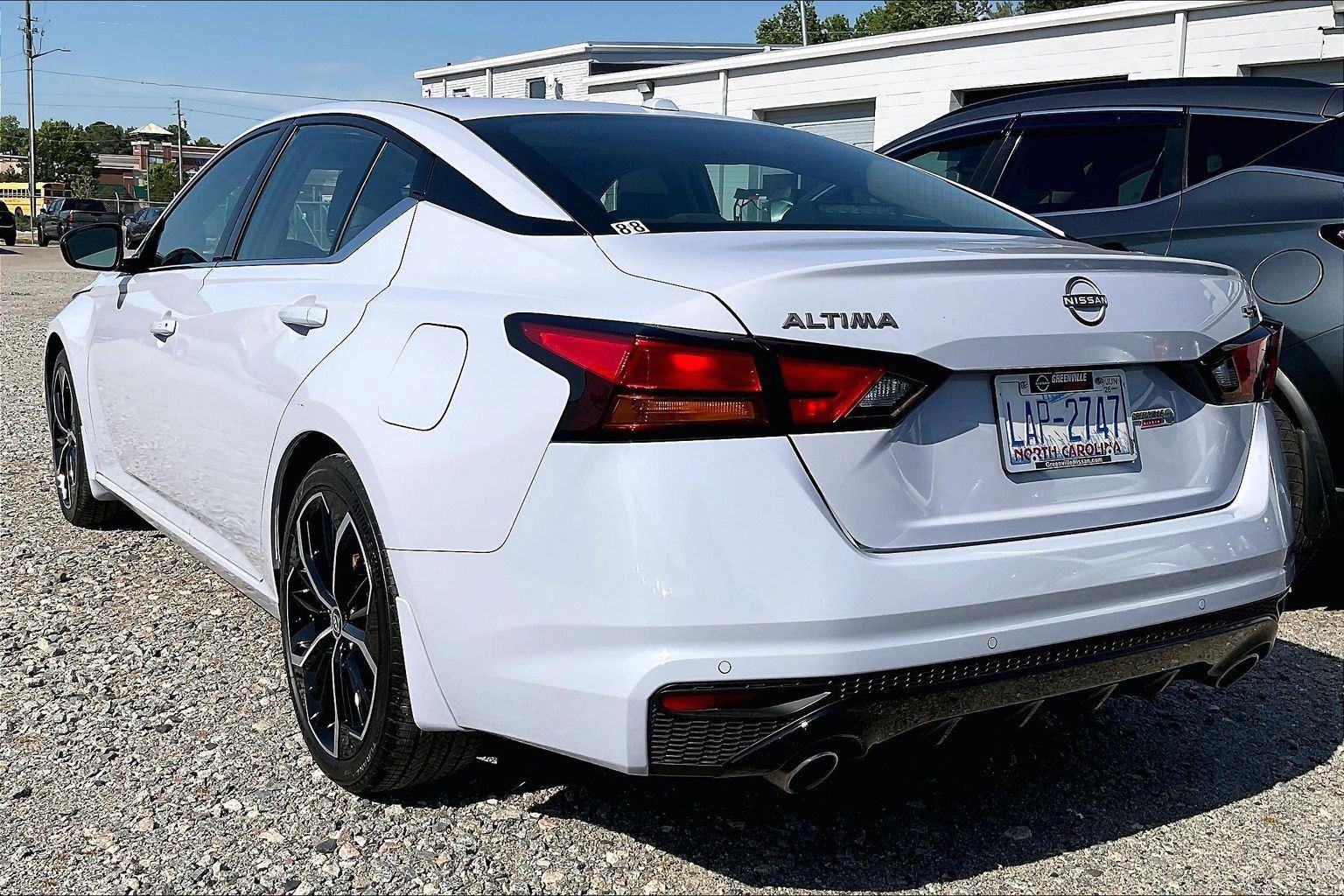 Certified 2024 Nissan Altima 2.5 SR w/ SR Premium Package FWD image 4