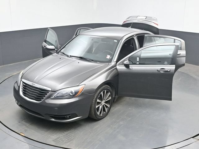 Used 2014 Chrysler 200 Touring w/ 200 S Group FWD image 47