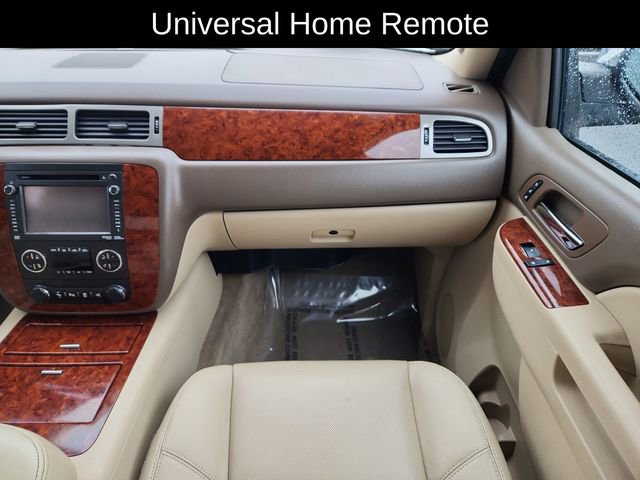 Used 2013 Chevrolet Avalanche LTZ image 22