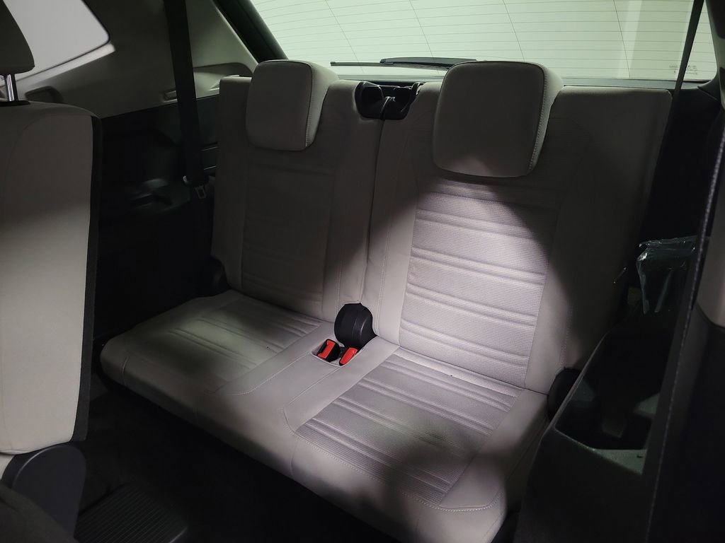 Used 2023 Volkswagen Tiguan S image 23