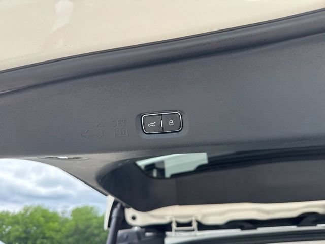 Used 2025 Ford Expedition Active AWD/4WD image 25