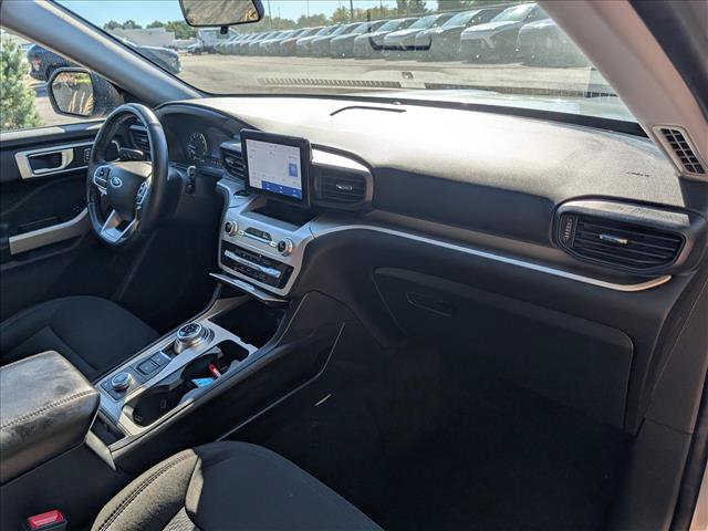Used 2022 Ford Explorer XLT AWD/4WD image 13