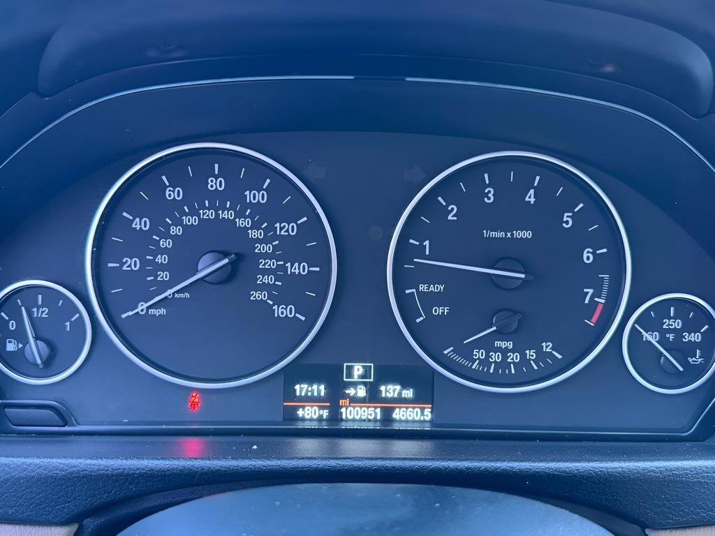 Used 2018 BMW 320i Sedan RWD image 8
