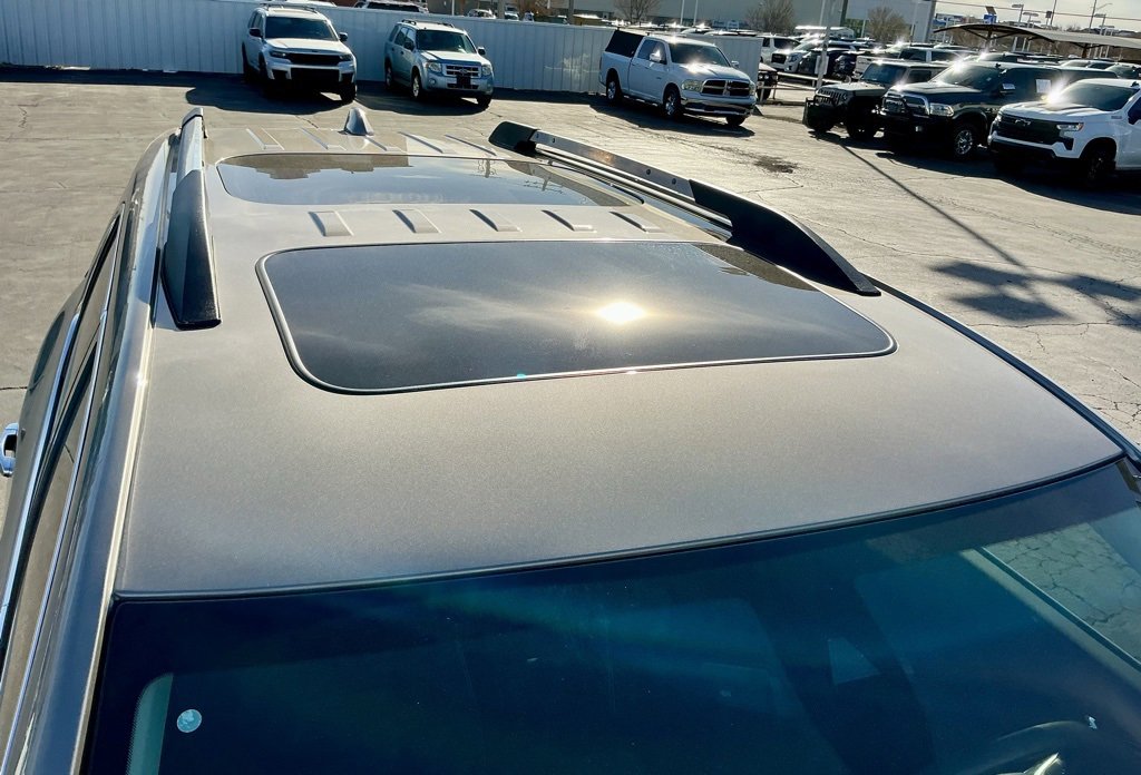 Used 2022 GMC Acadia Denali w/ Denali Ultimate Package image 12