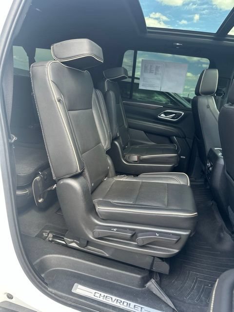 Used 2021 Chevrolet Suburban Premier w/ Premium Package AWD/4WD image 44