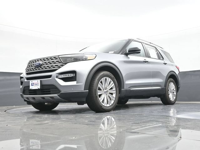 Used 2022 Ford Explorer Limited w/ Equipment Group 301A AWD/4WD image 59