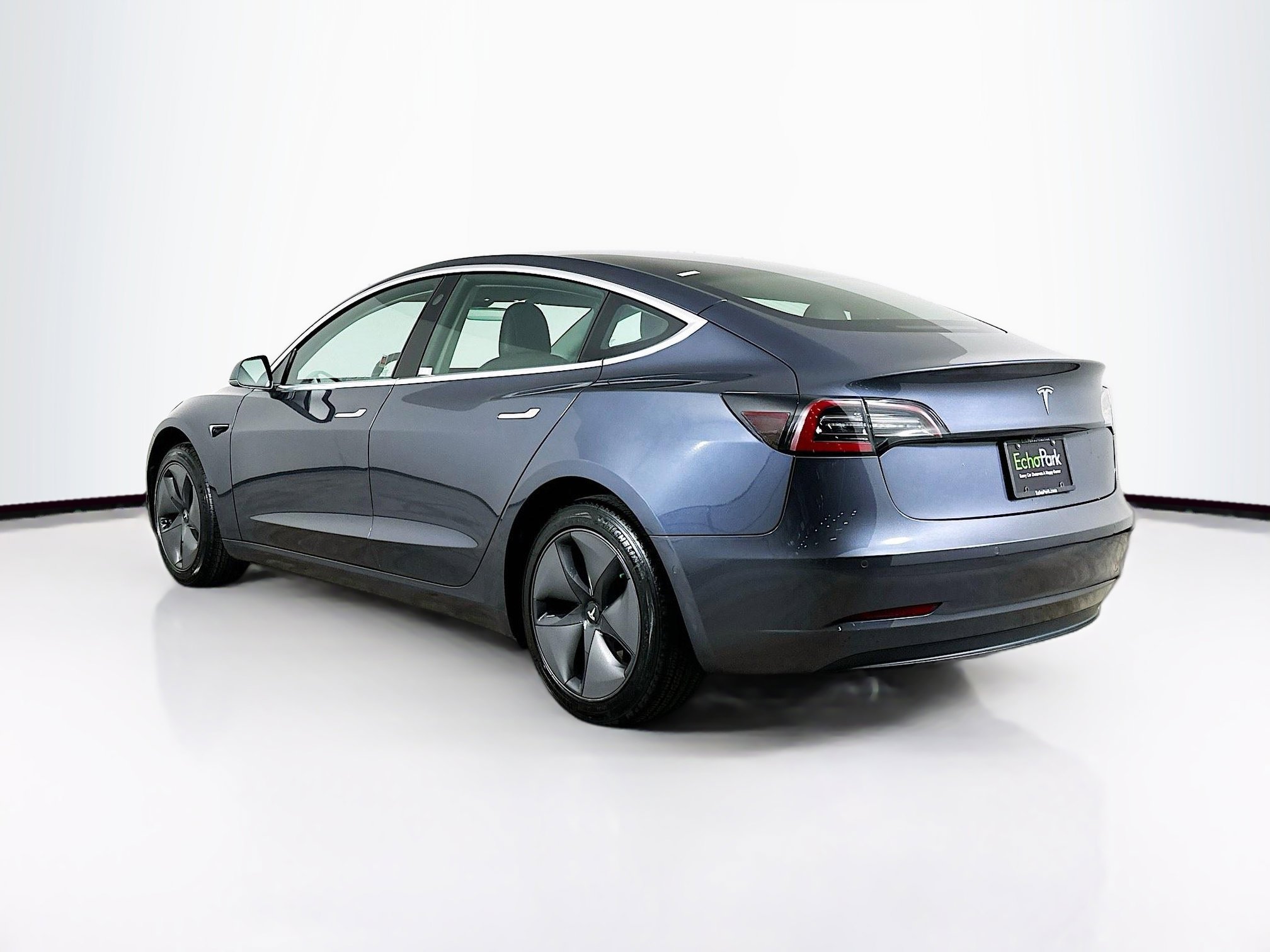 Used 2020 Tesla Model 3 Standard Range Plus image 5