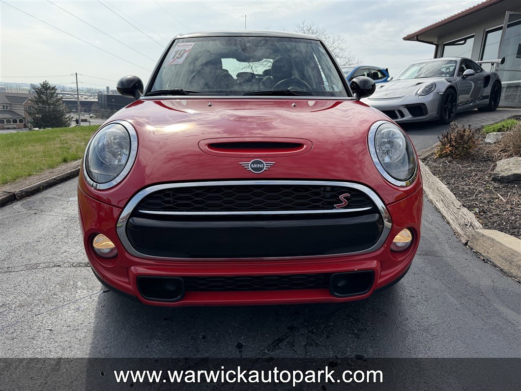 Used 2019 MINI Cooper S image 2