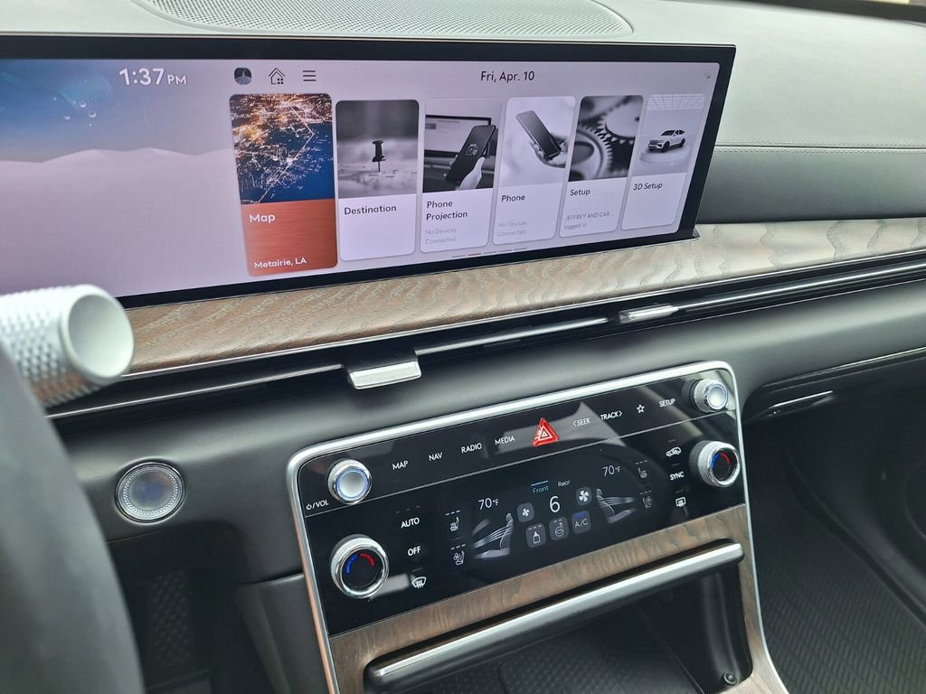 Used 2025 Genesis GV80 2.5T Prestige image 13