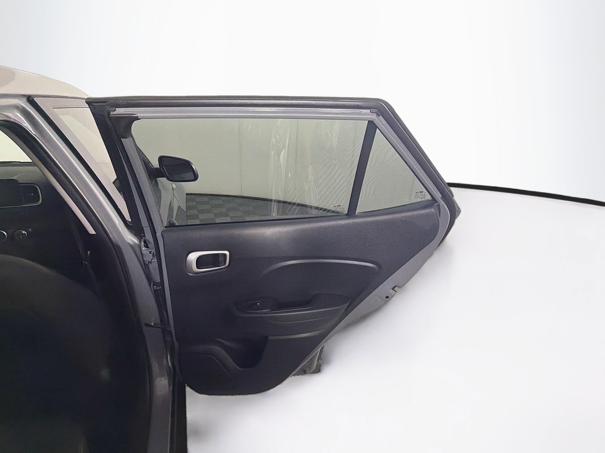 Used 2020 Hyundai Venue SEL FWD image 28