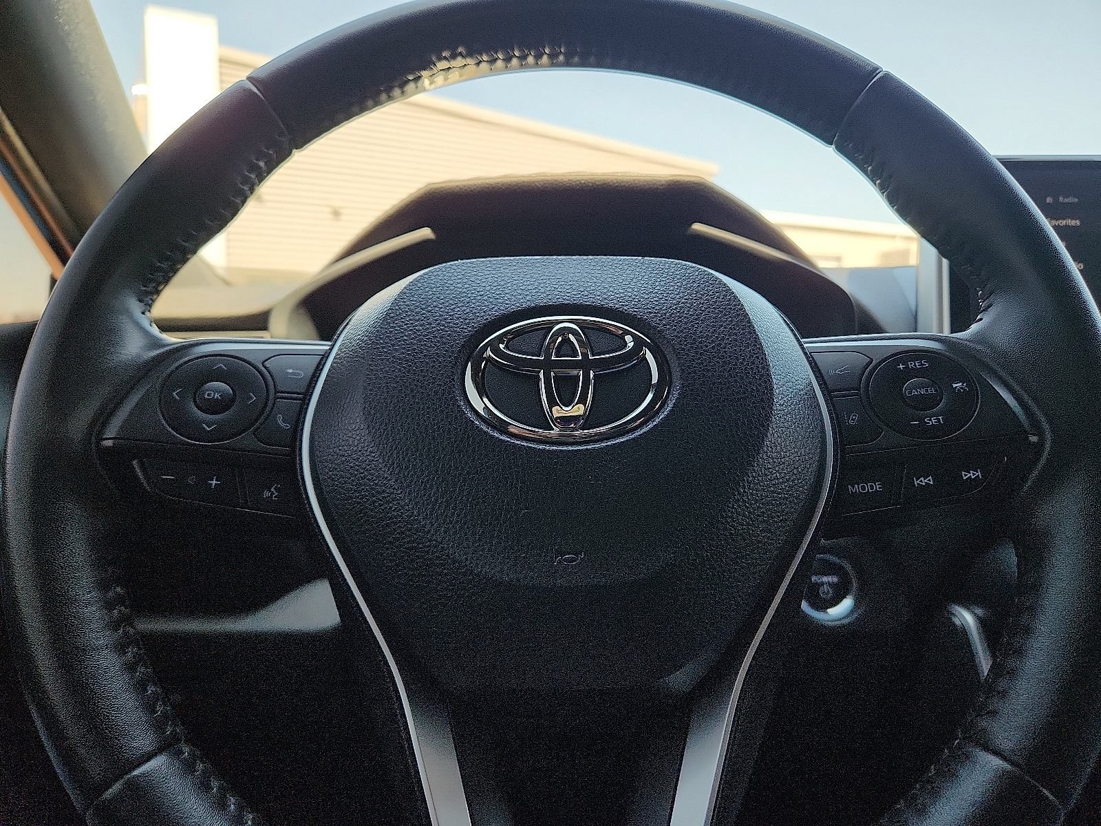 Used 2023 Toyota RAV4 SE AWD/4WD image 19