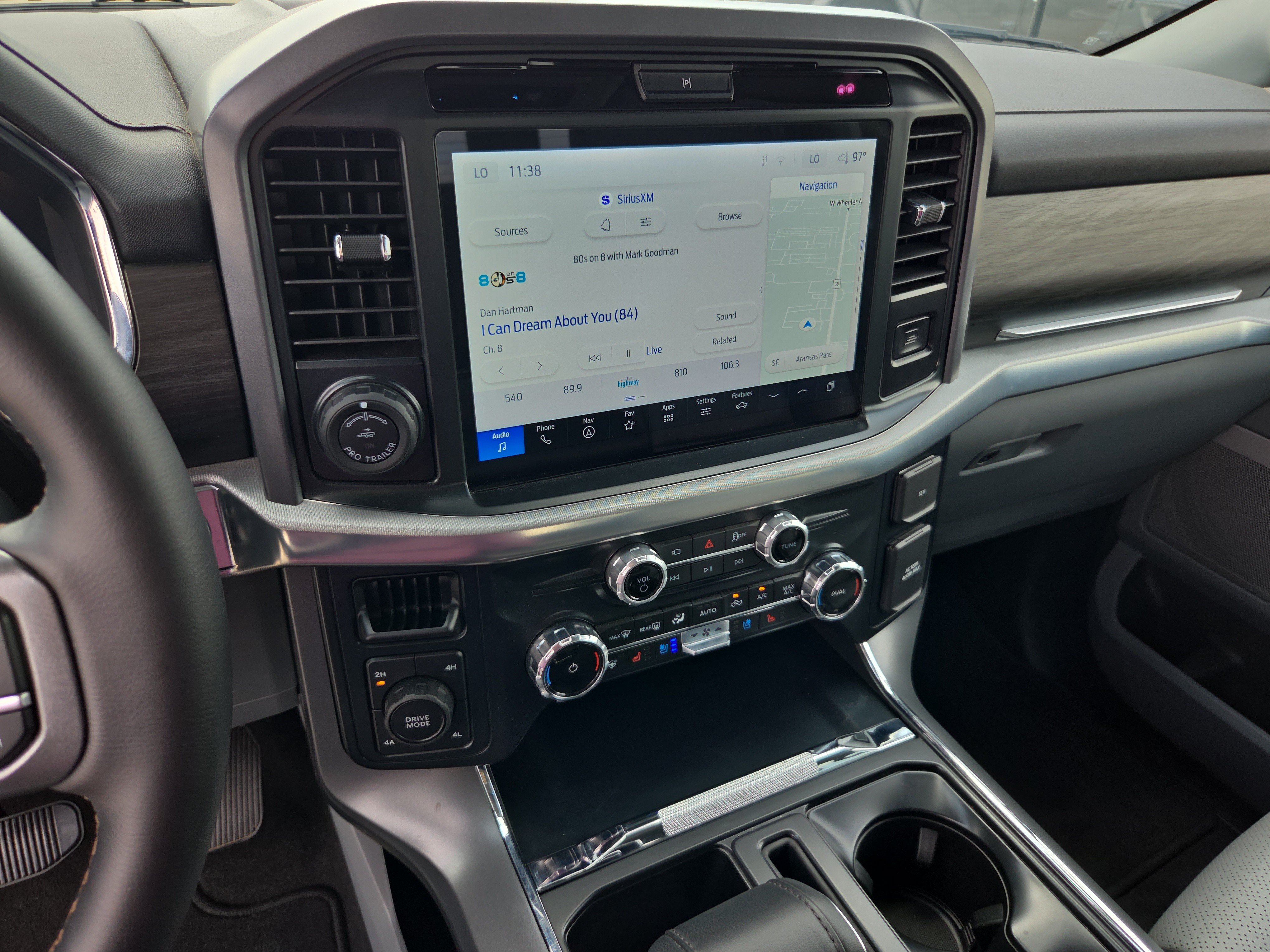 Used 2025 Ford F150 Lariat AWD/4WD image 20