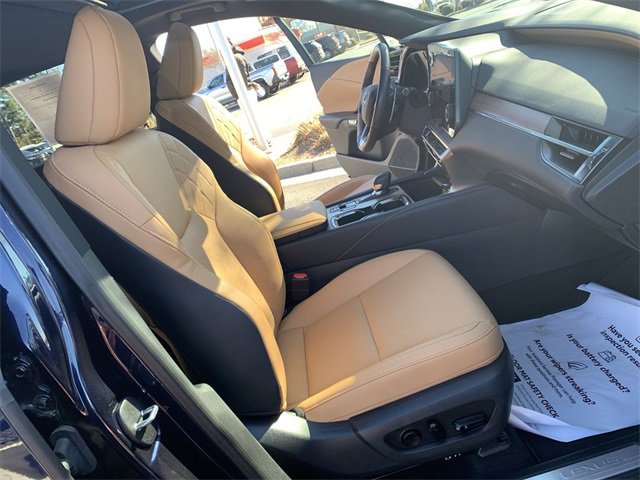 Used 2023 Lexus RX 350h image 14