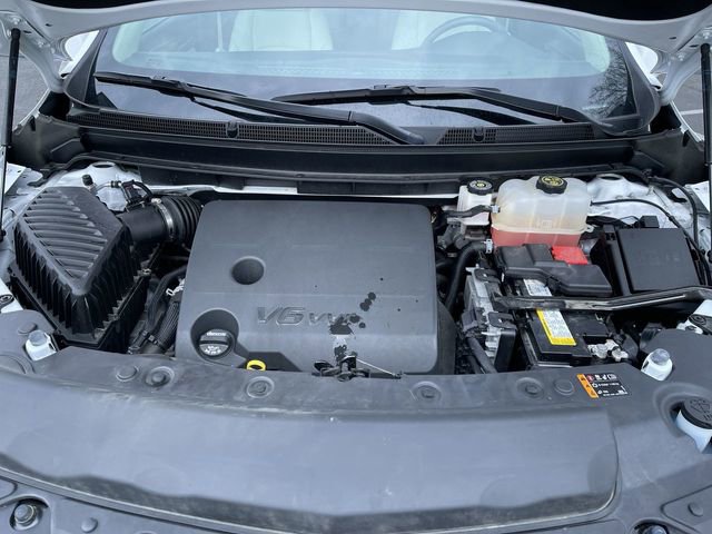 Used 2024 Buick Enclave Essence image 29