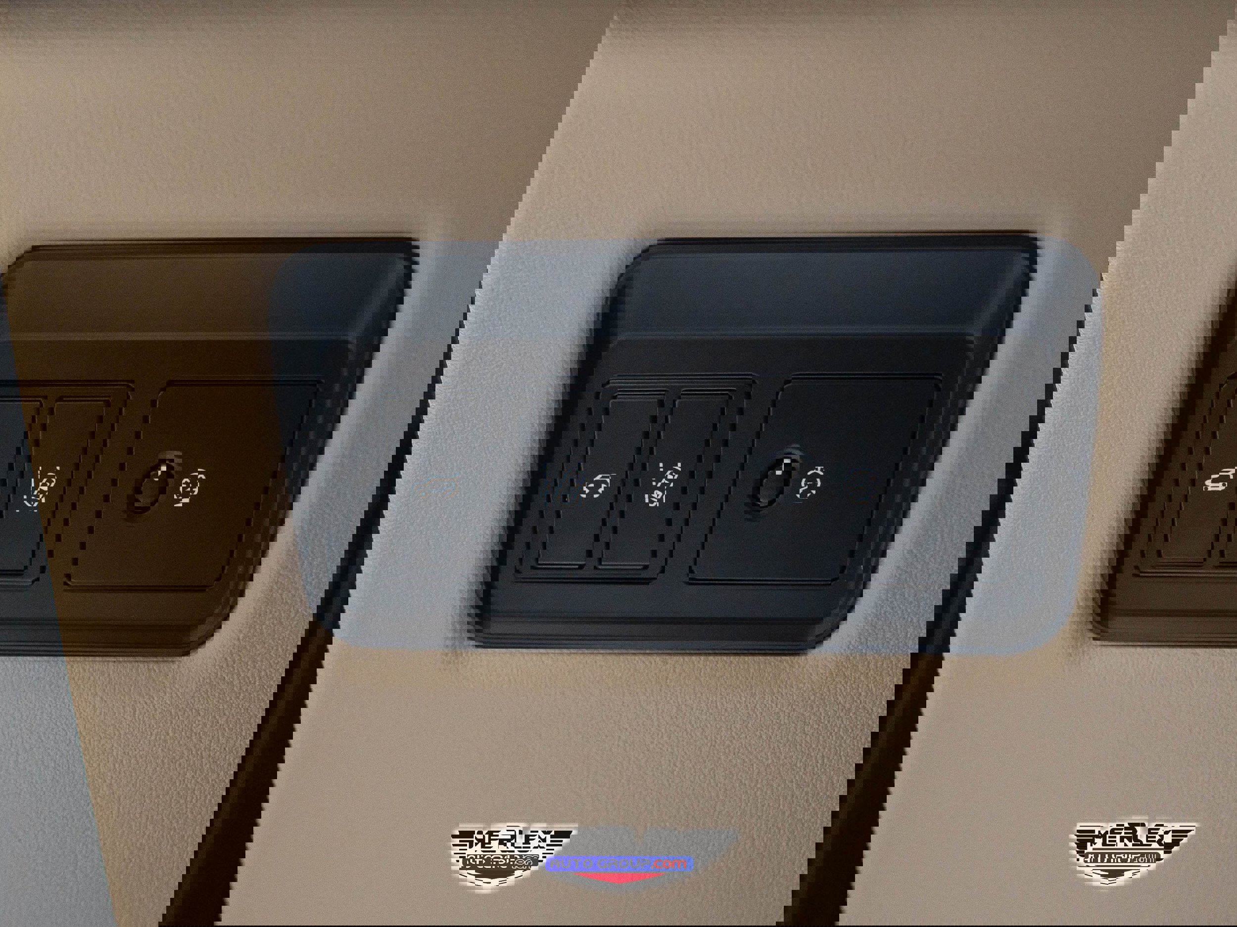 Used 2017 Land Rover Range Rover Supercharged image 39