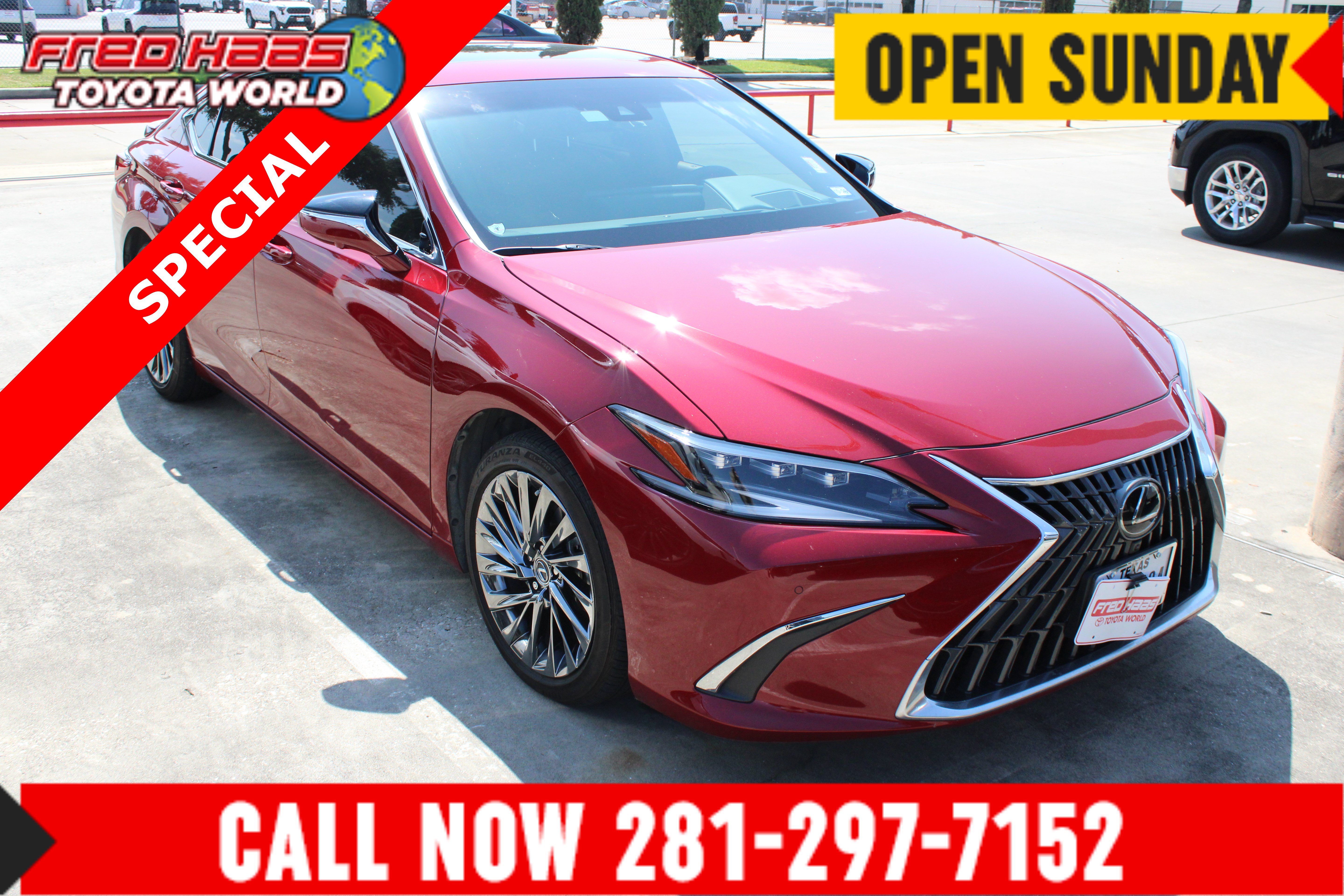 Used 2025 Lexus ES 300h Ultra Luxury w/ Accessory Package (Z2) FWD image 1