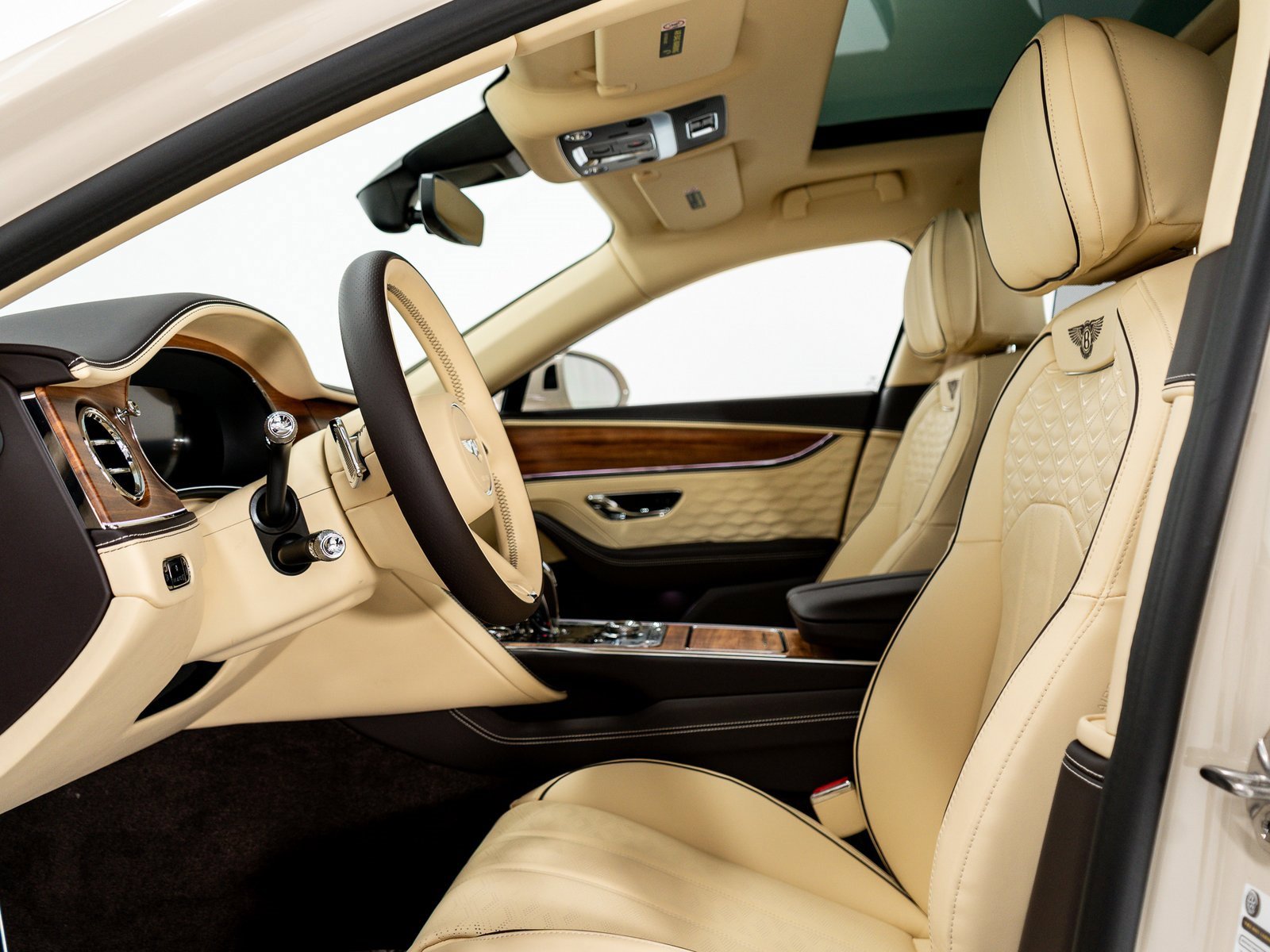 New 2025 Bentley Flying Spur Plug-In Hybrid image 36
