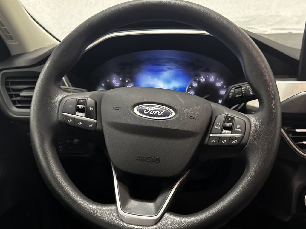 Used 2022 Ford Escape SE FWD image 4