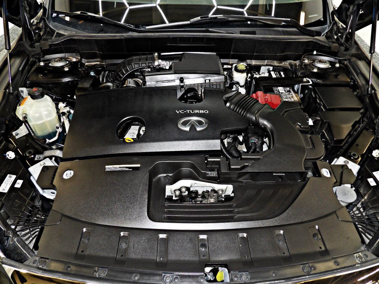 Used 2021 INFINITI QX50 Luxe AWD/4WD image 23