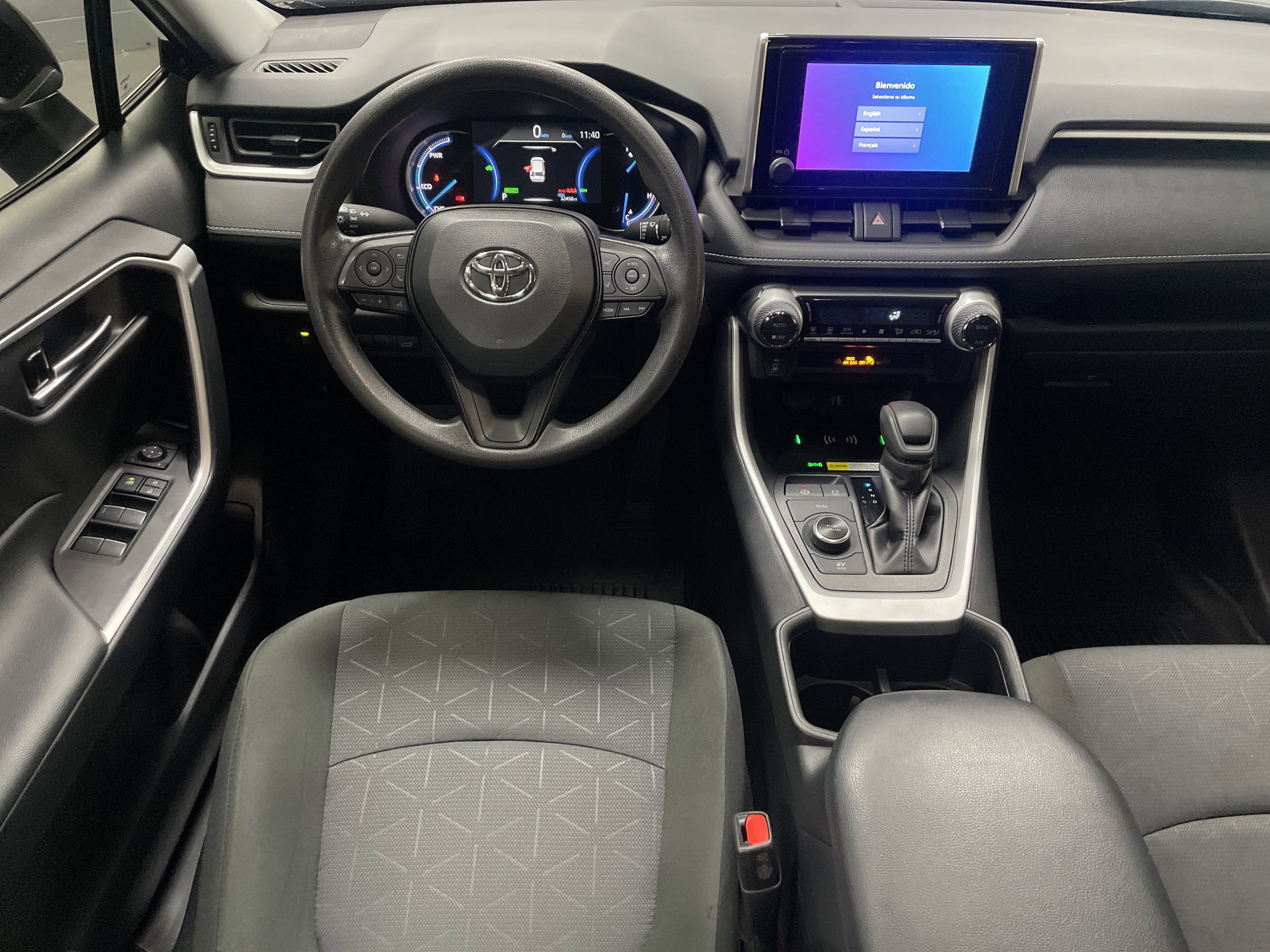 Used 2025 Toyota RAV4 XLE w/ Convenience Package AWD/4WD image 30