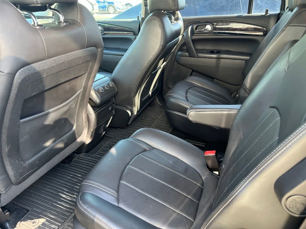 Used 2017 Buick Enclave Leather FWD image 10