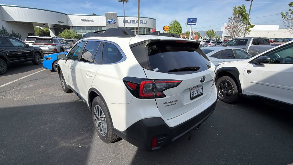 Used 2021 Subaru Outback Premium image 6