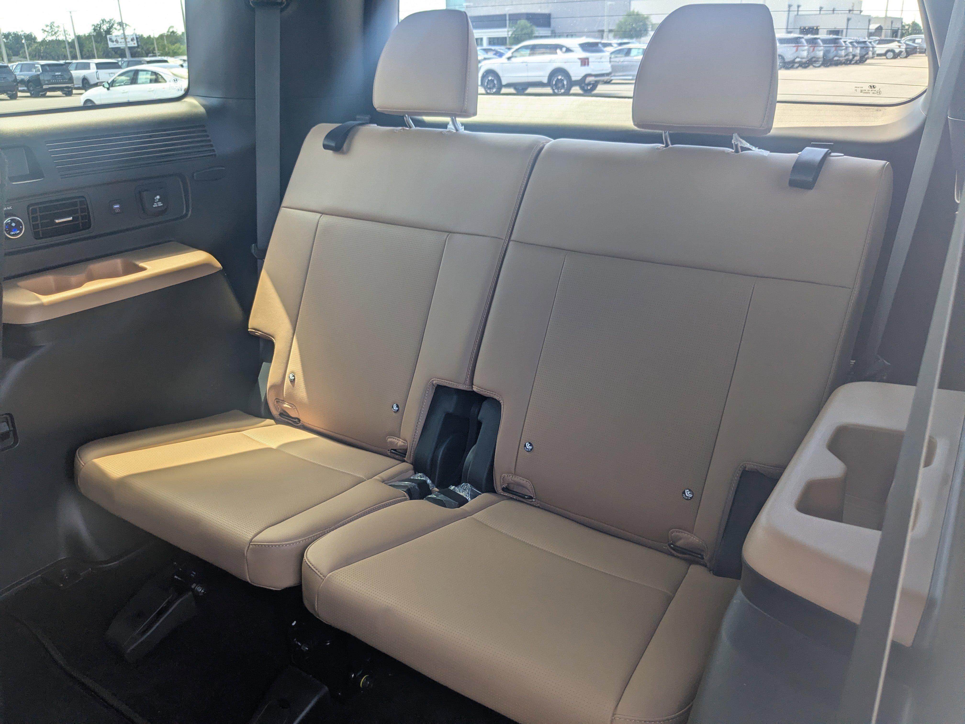 Used 2025 Hyundai Santa Fe Limited image 19