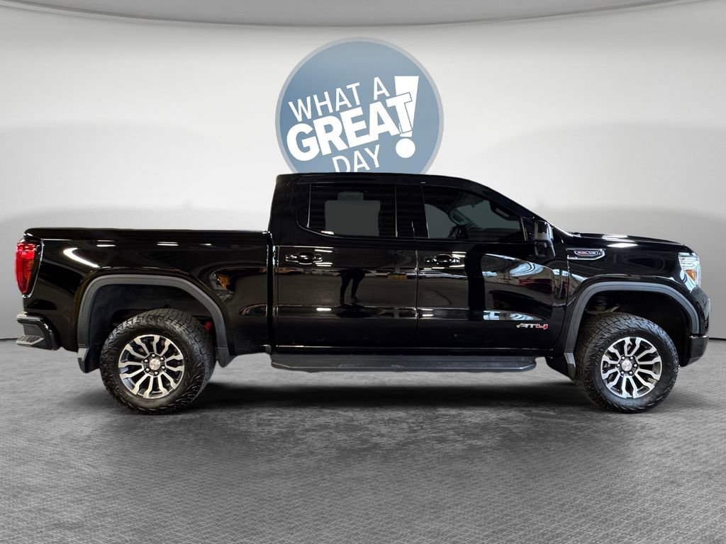 Used 2021 GMC Sierra 1500 AT4 w/ AT4 Premium Package AWD/4WD image 2