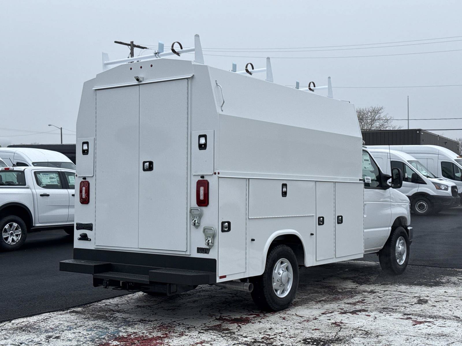 New 2026 Ford E-350 and Econoline 350 Super Duty w/ Power Equipment Group RWD image 3