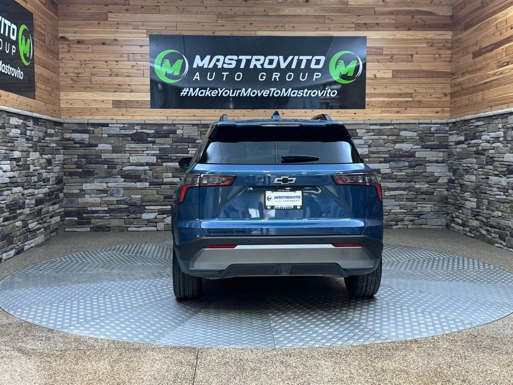 Used 2025 Chevrolet Equinox LT w/ Midnight Edition image 10