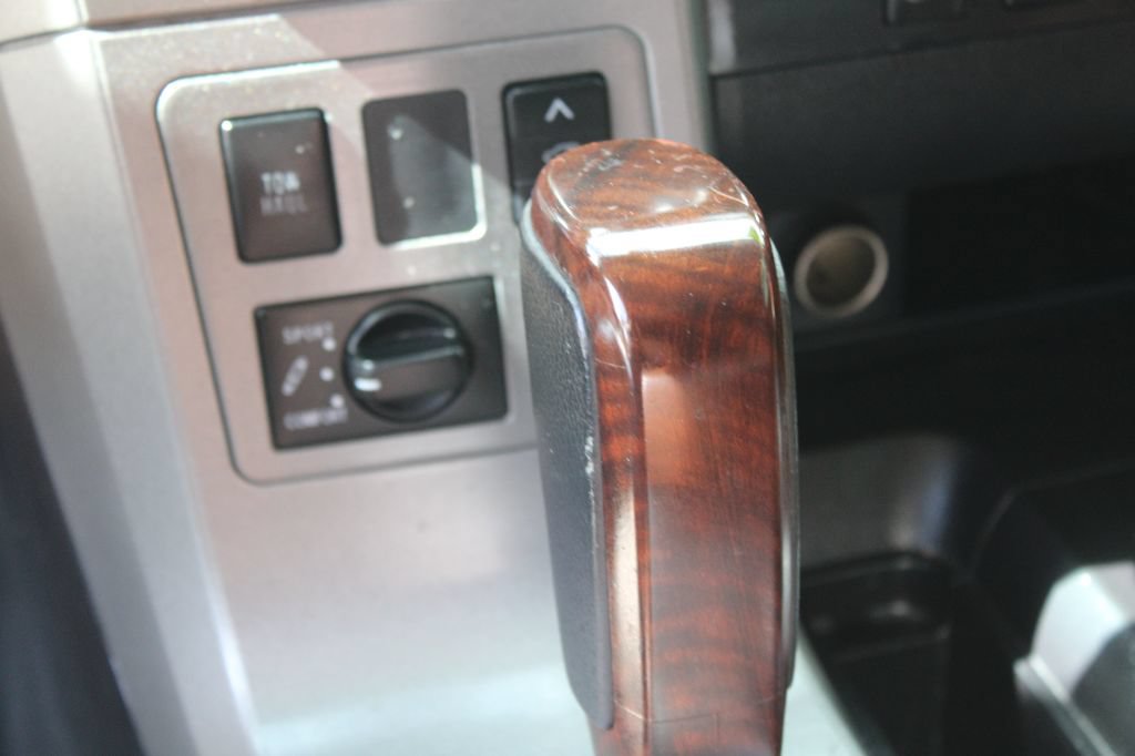 Used 2016 Toyota Sequoia Platinum RWD image 12