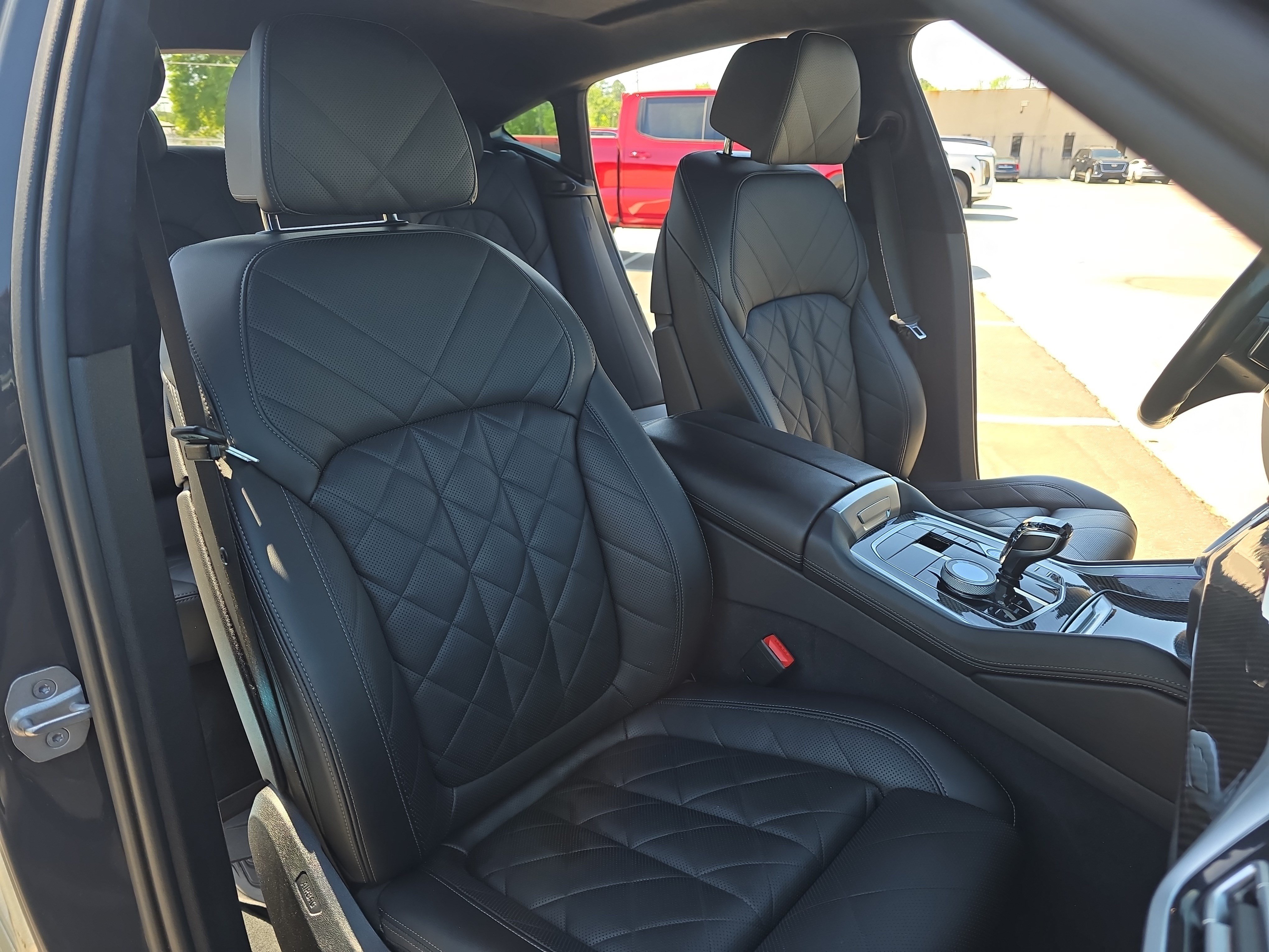 Used 2023 BMW X6 M50i w/ Executive Package AWD/4WD image 10