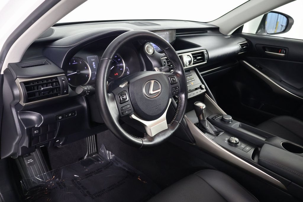 Used 2017 Lexus IS 200t RWD image 7