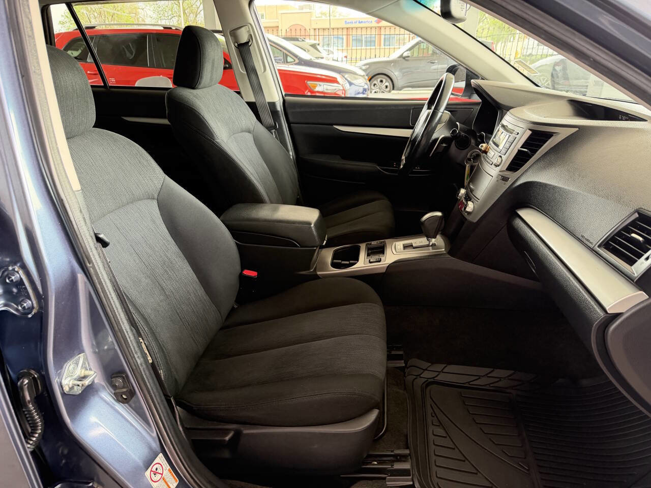 Used 2013 Subaru Outback 2.5i Premium w/ All-Weather Pkg image 9