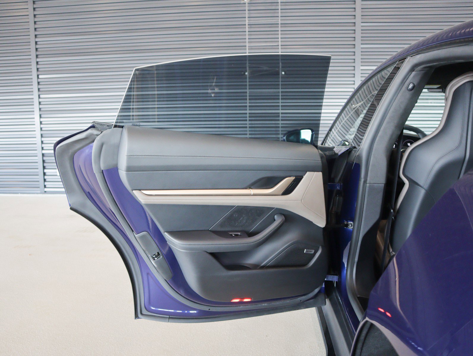 Certified 2023 Porsche Taycan GTS image 25