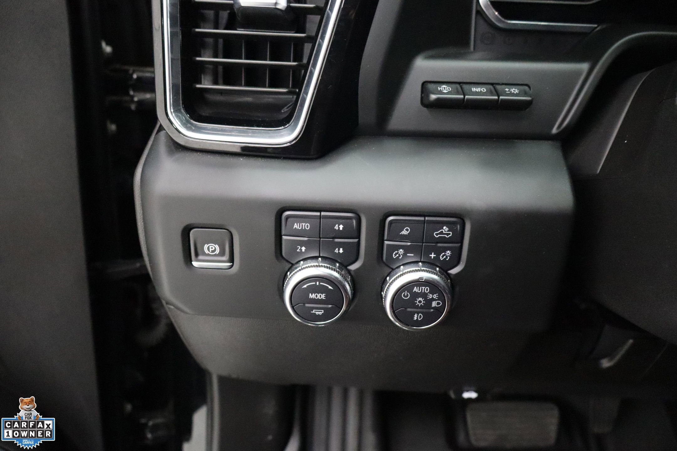 Used 2024 GMC Sierra 2500 Denali Ultimate image 13