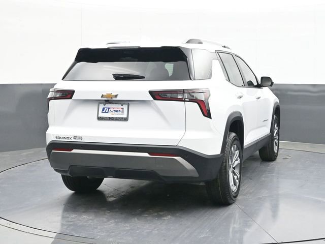 New 2026 Chevrolet Equinox LT w/ Convenience Package II FWD image 11