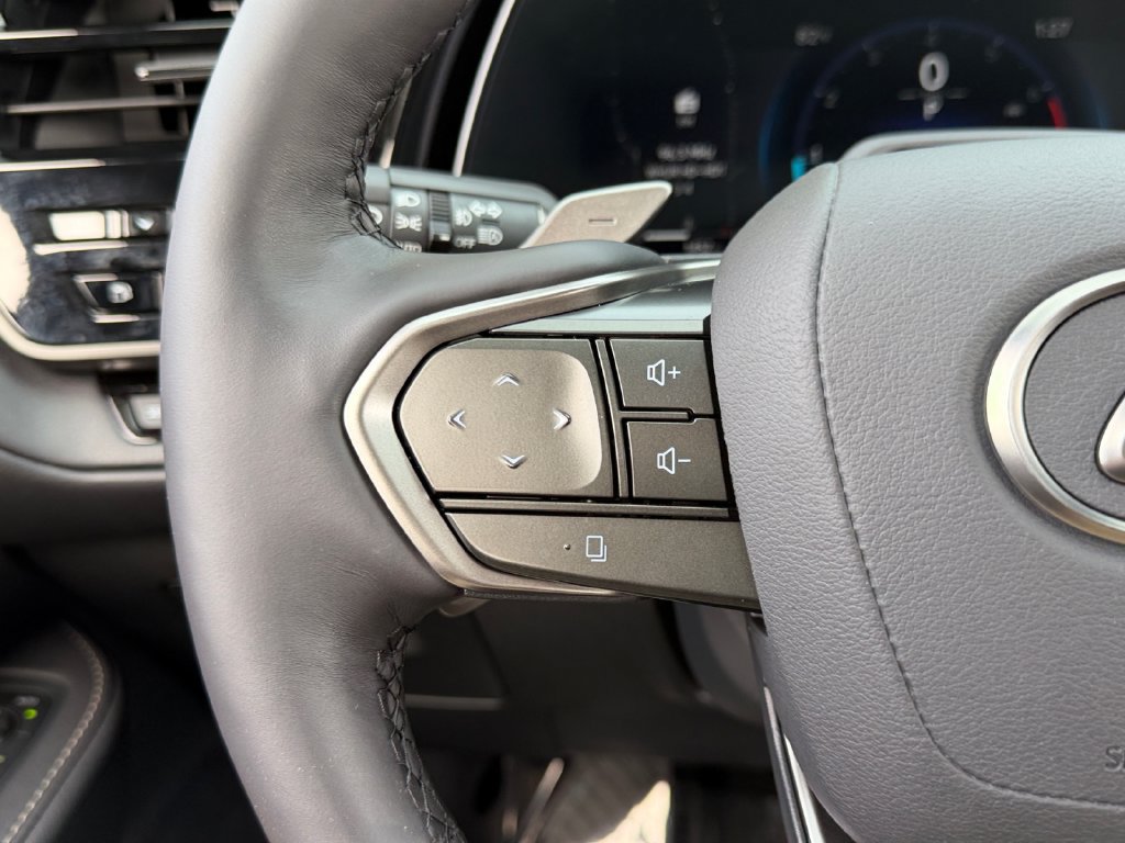 Certified 2026 Lexus TX 350 AWD w/ Technology Package image 21