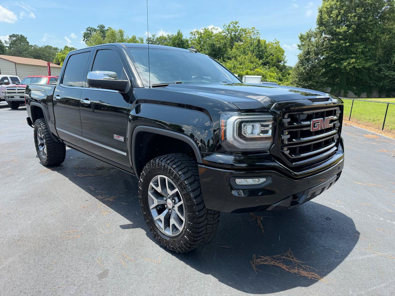 Used 2016 GMC Sierra 1500 SLT w/ All-Terrain Package AWD/4WD image 6