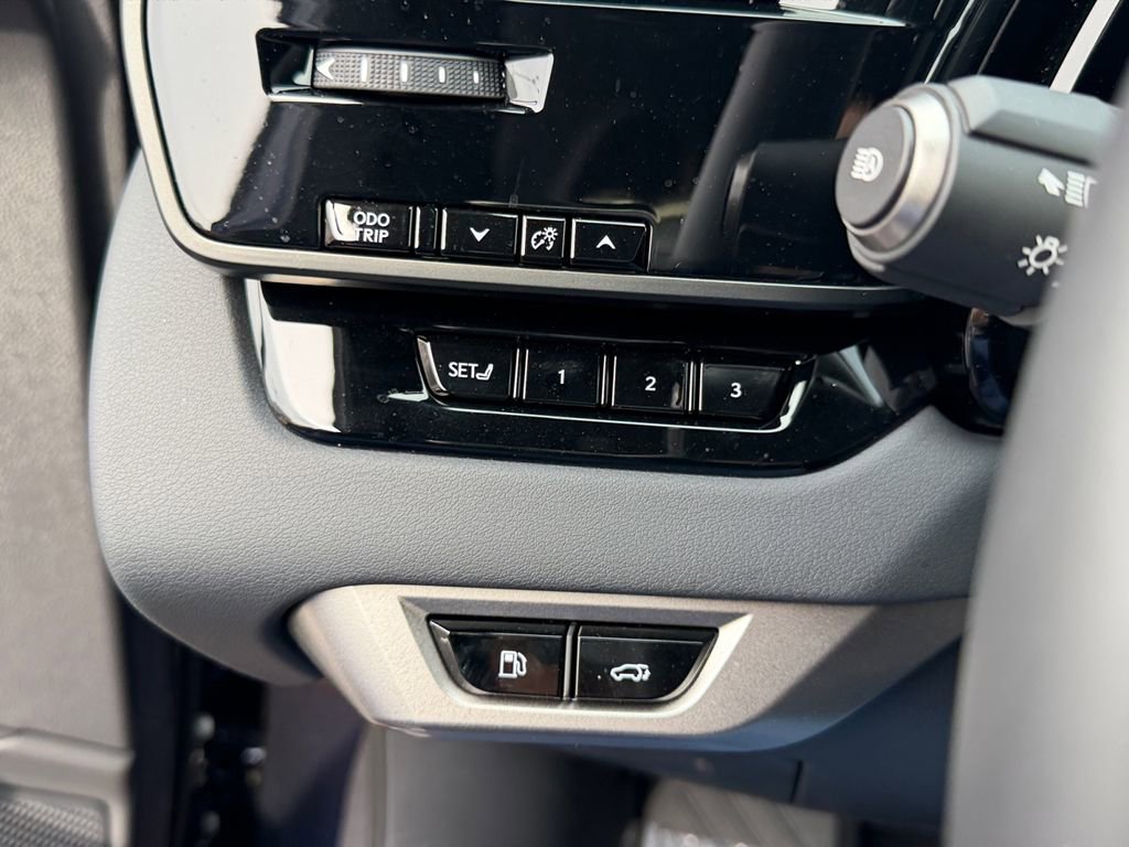 Used 2026 Lexus RX 450h AWD w/ Convenience Package image 31