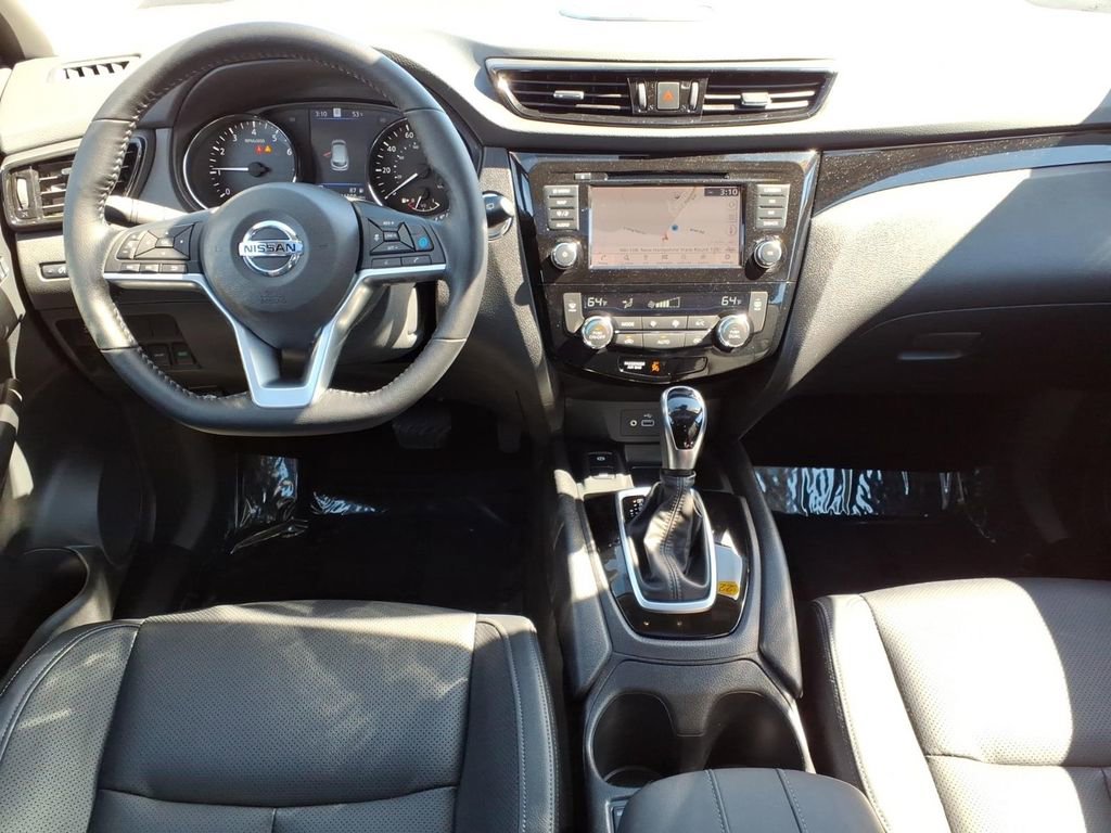 Certified 2022 Nissan Rogue Sport SL w/ Premium Package AWD/4WD image 14