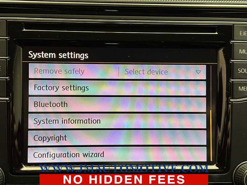 Used 2017 Volkswagen Passat 1.8T R-Line w/ R-Line Lighting Package image 30