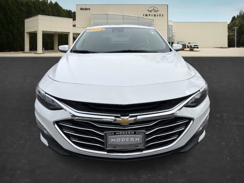 Used 2023 Chevrolet Malibu LT image 2